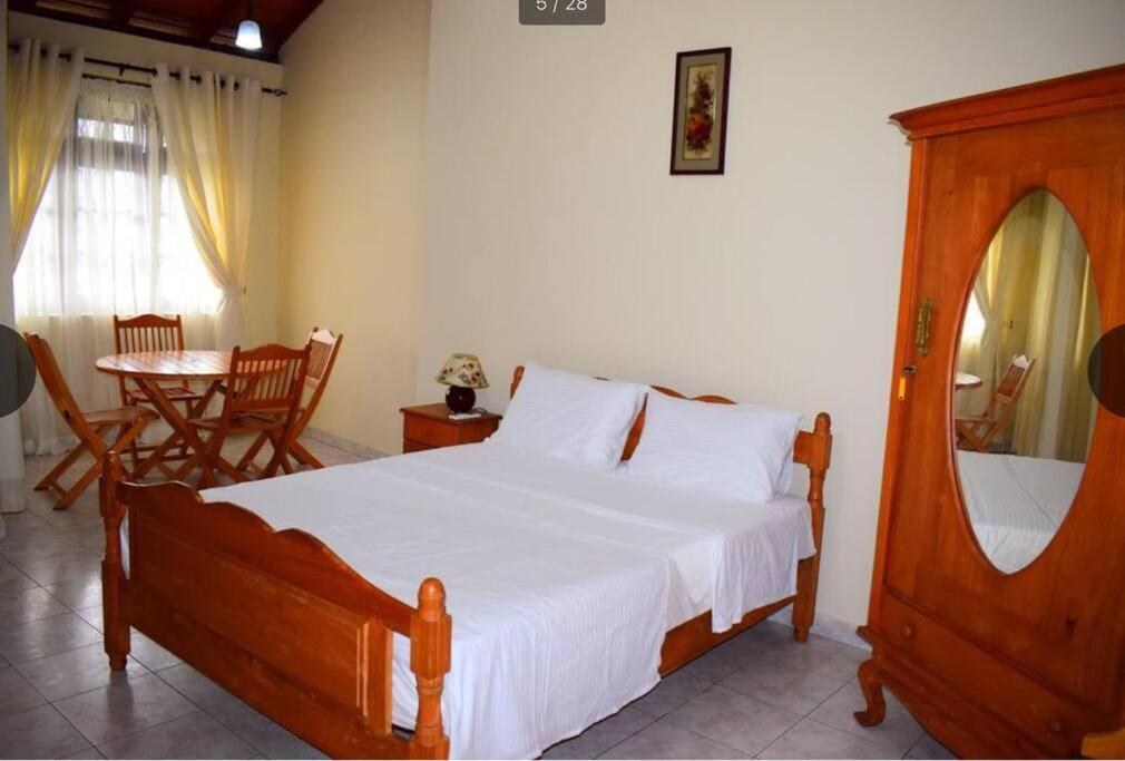 Reverie Hill Bungalow, Kandy Luaran gambar