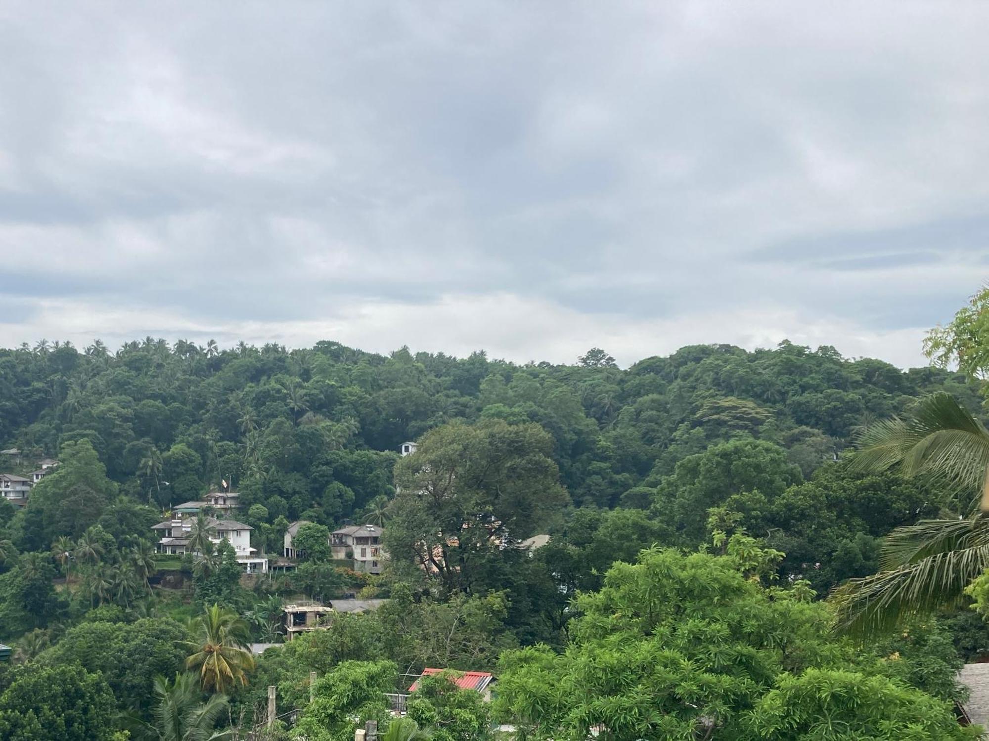 Reverie Hill Bungalow, Kandy Luaran gambar